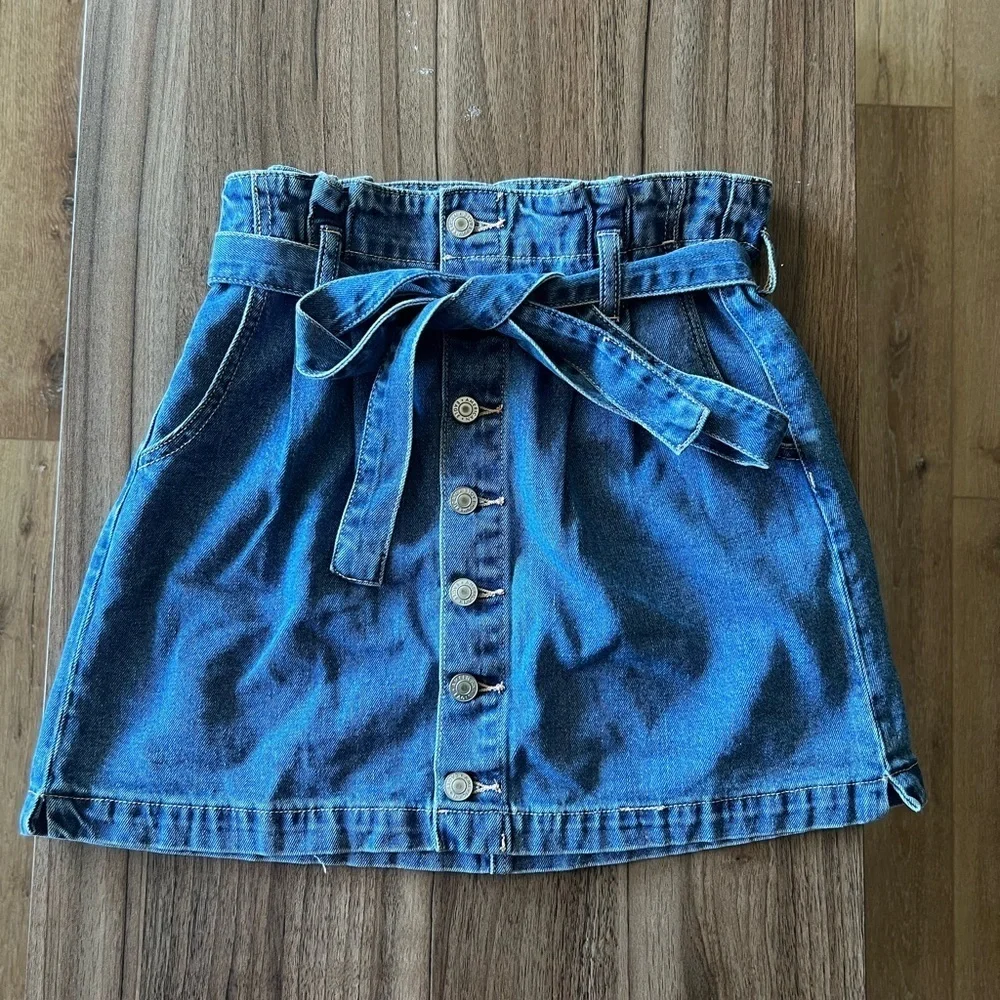 American Eagle Outfitters Blue Skater Mini Skirt with Tie Front Size 4 Regular - Picture 2 of 9